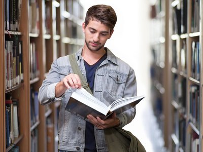 student-3500990_1920.jpg